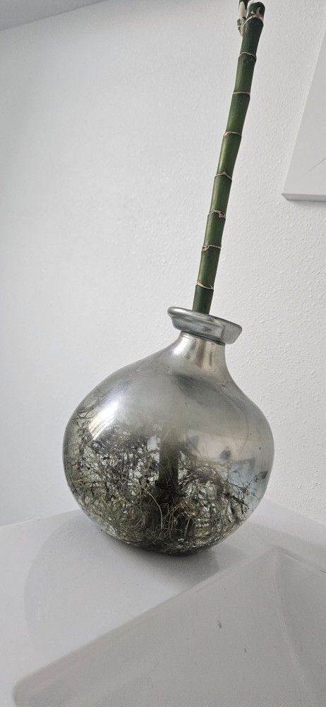 Base With Bamboo Stick