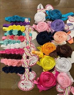 !LIFETIME OPPORTUNITY!   --Lot  of 272 hair  Bows  for  girls  and babies  girls