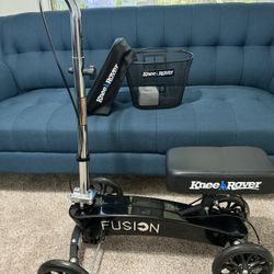 Kneerover Fusion Scooter w/ Accessories