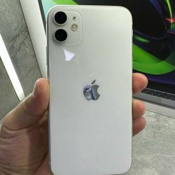 iPhone 11 64GB Unlocked 