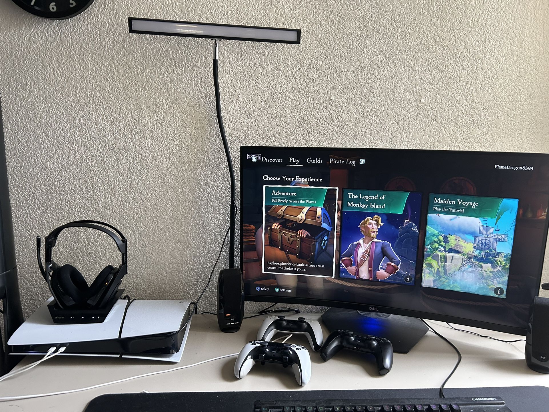 PS5 Slim Digital + Dell 32” Curved Gaming Monitor 