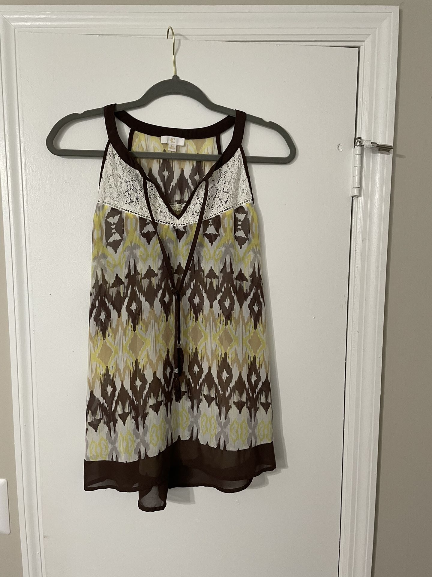 Women’s Tank Top Size Medium