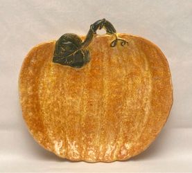 Linens n Things pumpkin shaped dish textured plate autumn fall Thanksgiving