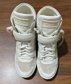 Louis Vuitton Women’s White Leather High Top Sneakers Size 36, US women’s size 5.5-6