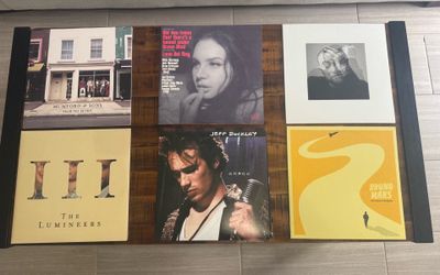 VYNIL RECORDS GREAT CONDITION