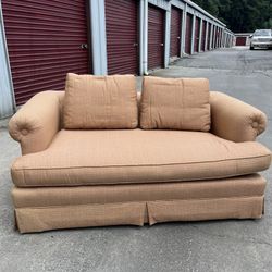 Love Seat 