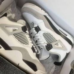 Jordan 4’s