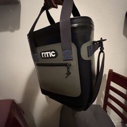 RTIC cooler 