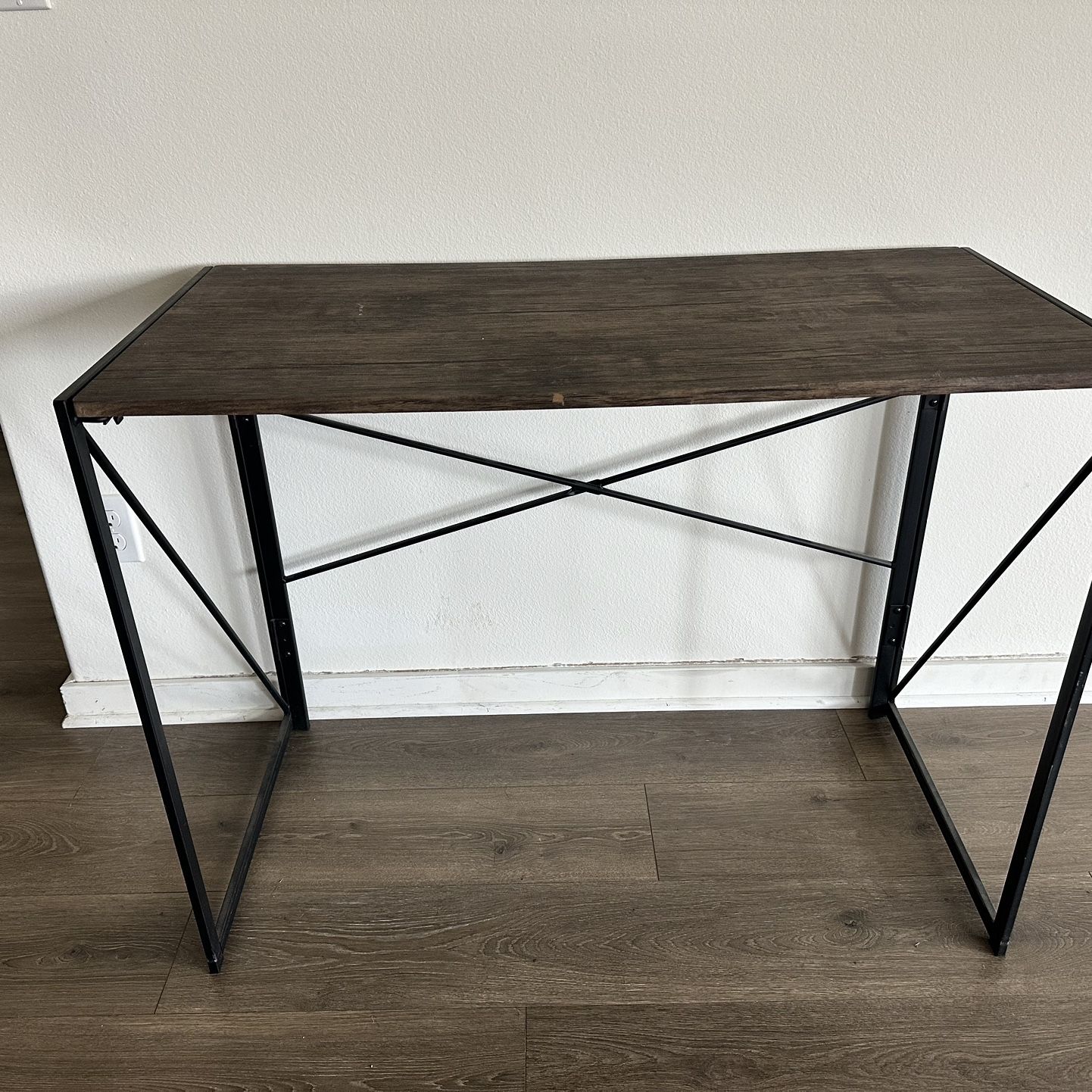 Collapsible Desk 
