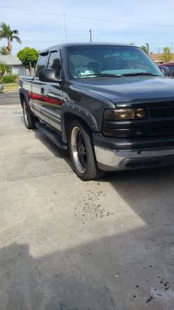 2001 Chevy Silverado  Head Lights
