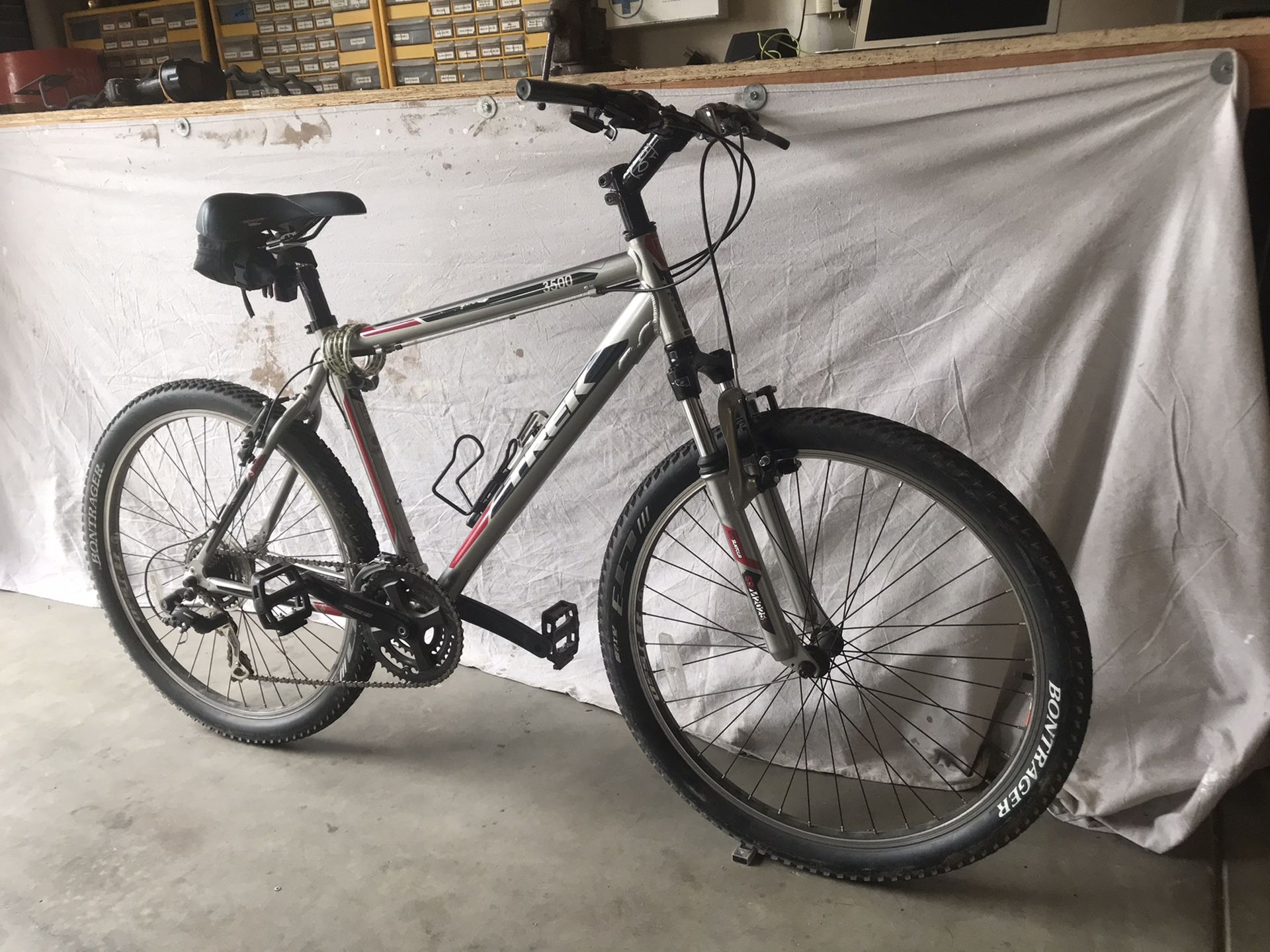 Trek 3500 mountain bike professional grade