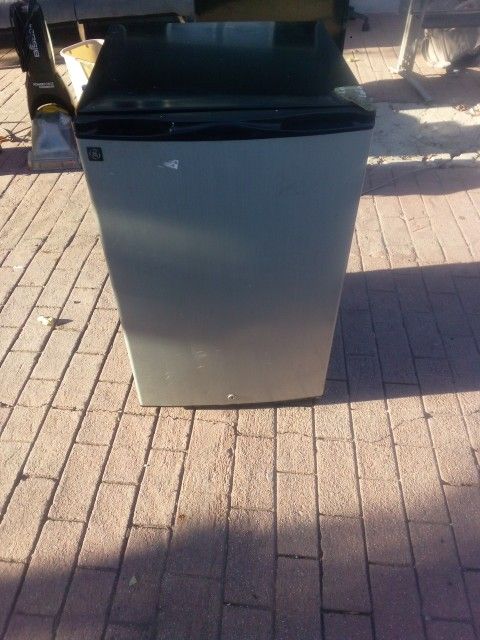 Mini Fridge
