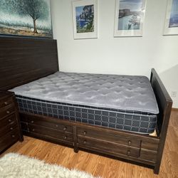 Rustic Style Queen Bed 