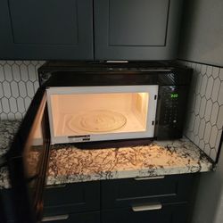 Undermount Microwave 