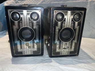Vintage Kodak Brownie Box Camera (2)