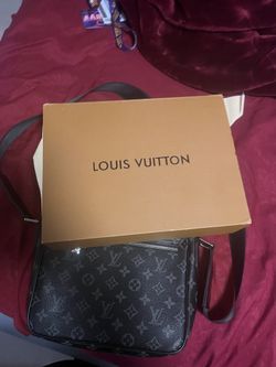 District PM / Crossbody bag
