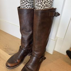 Boots - Frye Size 6 1/2