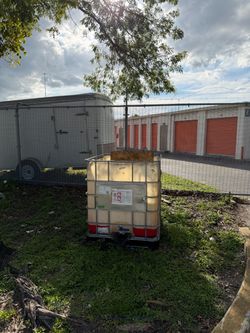 Free 275 gallon IBC tote/ water tank