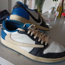 Fragment Design x Travis Scott x Air Jordan 1 Retro Low.