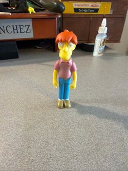 The SIMPSONS world of springfield 2003 Toys R Us SQUEAKY VOICED TEEN Main Street 5”