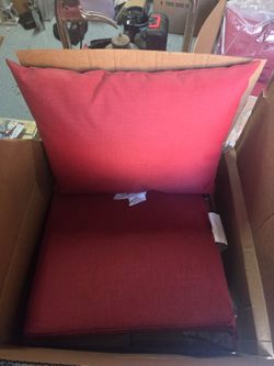 Set of 2 cusion sets red