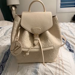 Excellent Condition LV Montsouris backpack