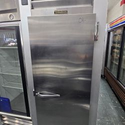 1 Door Freezer - Traulsen 