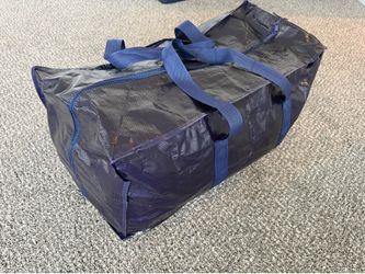 14 Moving or storage bags