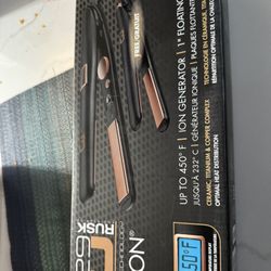 Hair Straightener / Flat Iron
