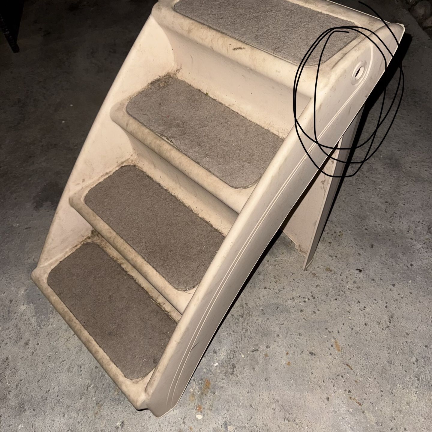 Free Pet Stairs for Sale in Downey, CA - OfferUp