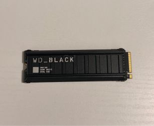 WD_Black SN8100 1TB NVMe SSD with Heatsink