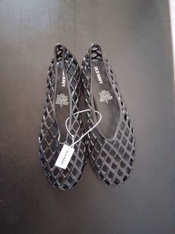 Size 8 new