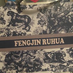 Brand New. Size Large 