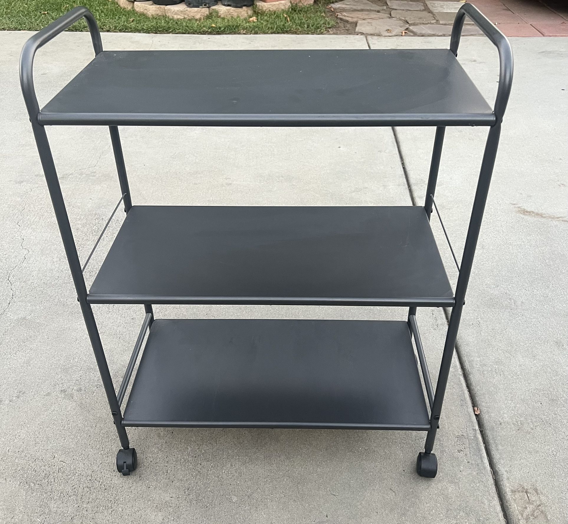 Metal Organizer With Wells