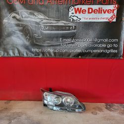 2009 2010 Toyota Corolla Headlight Halogen Oem Passenger Side 