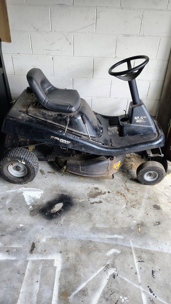 Murray Riding Lawn Mower