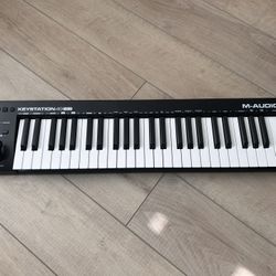 M-Audio Keystation 49 MK3 Midi Keyboard