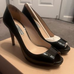 Prada Peep Toe Pumps 37