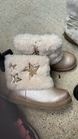 Kids boots size 10