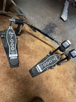 DW7000 double pedal