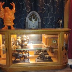Display Case / Antiques