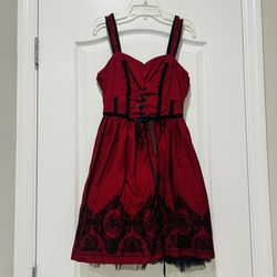 HOT TOPIC | Red And Black Corset Fit And Flare Dress with black roses design and lined with black tulle