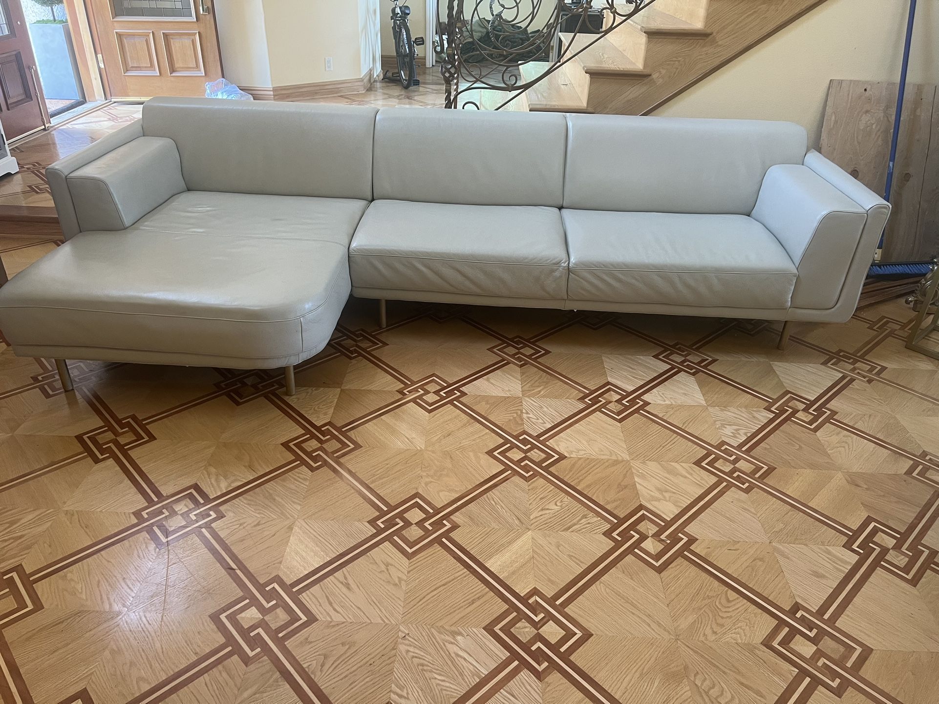Leather Sofa - Moroni