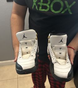 Jordan 12 Retro Taxi 2013 Size 6Y