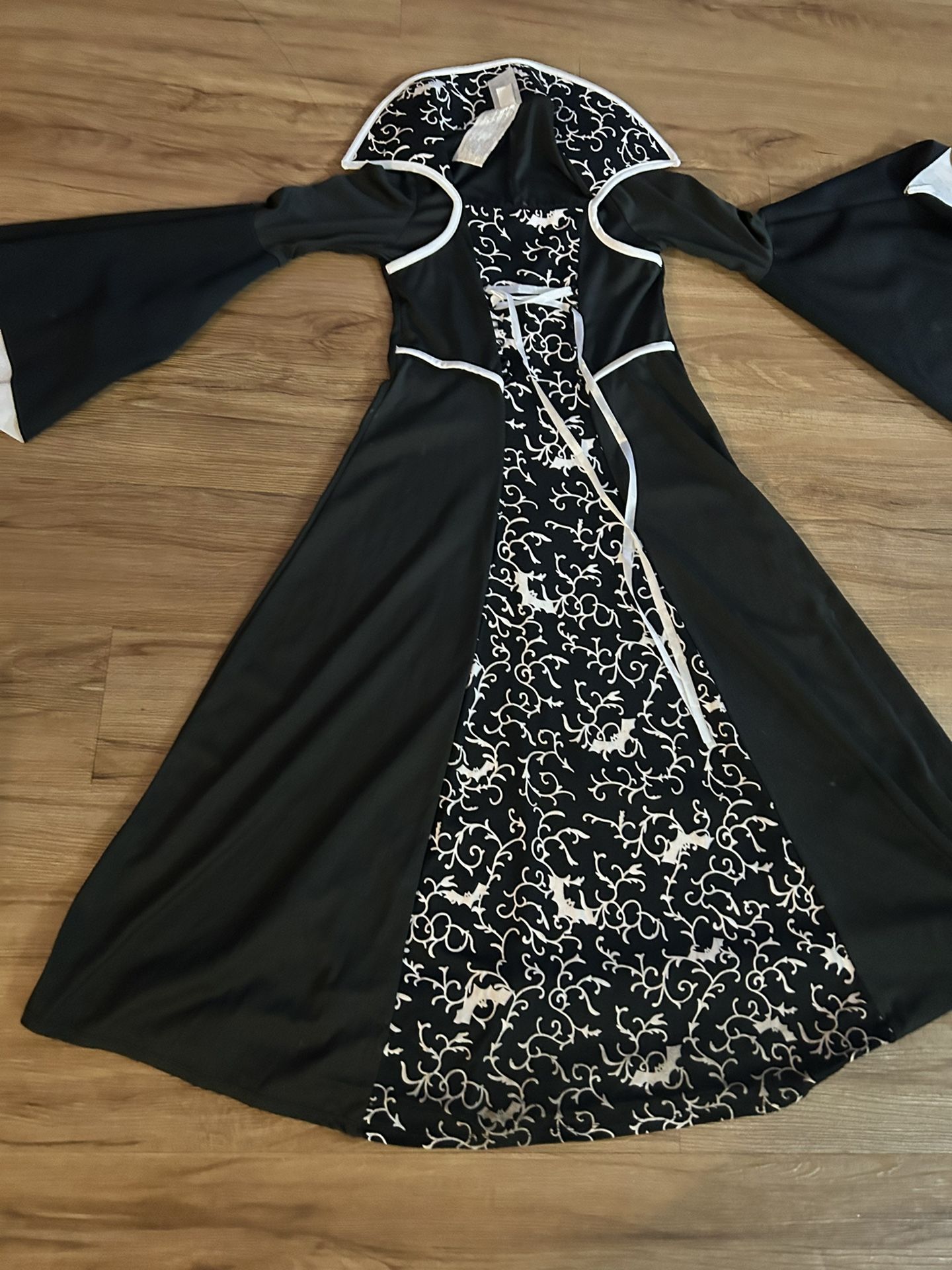 Girls Gothic Vampire Costume