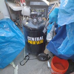 Air Compressor 21 Gallons 