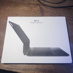Black Magic Keyboard for 11” iPad Pro (M4/M5)