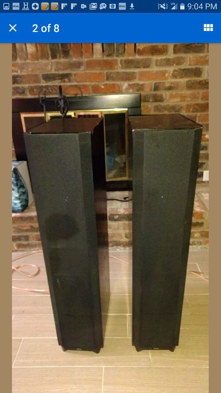 Boston Acoustics VR40 speakers and center channel
