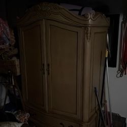 armoire free