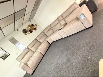 Miren  6Pc Fabric Sectional with 3 power recliners and console